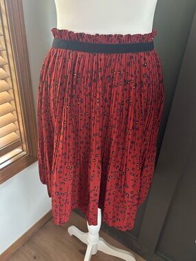 Forever 21 Rust Red Floral Accordion Pleated Skirt Size S